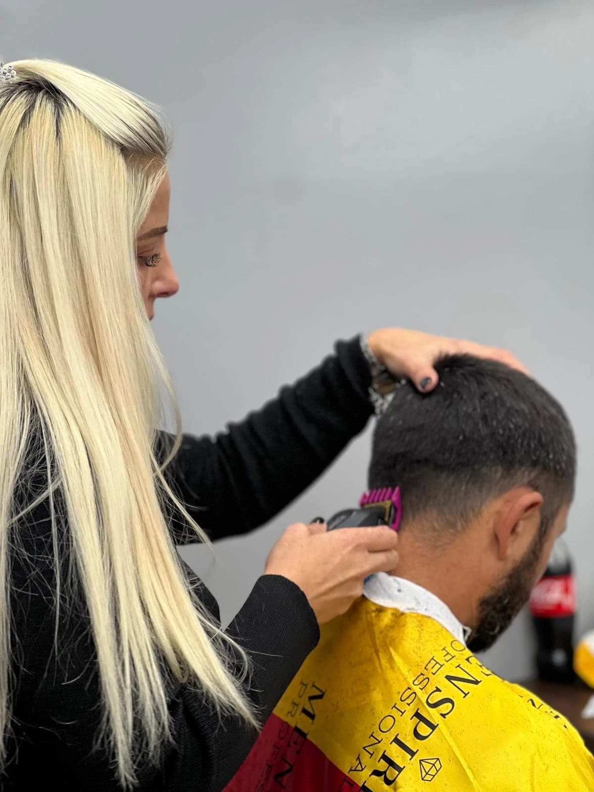 Curs frizerie Pitești — cursant pe model real 20